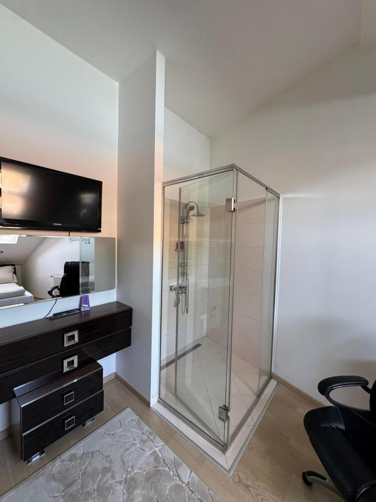 3 Wohnung,marijin Dvor *
