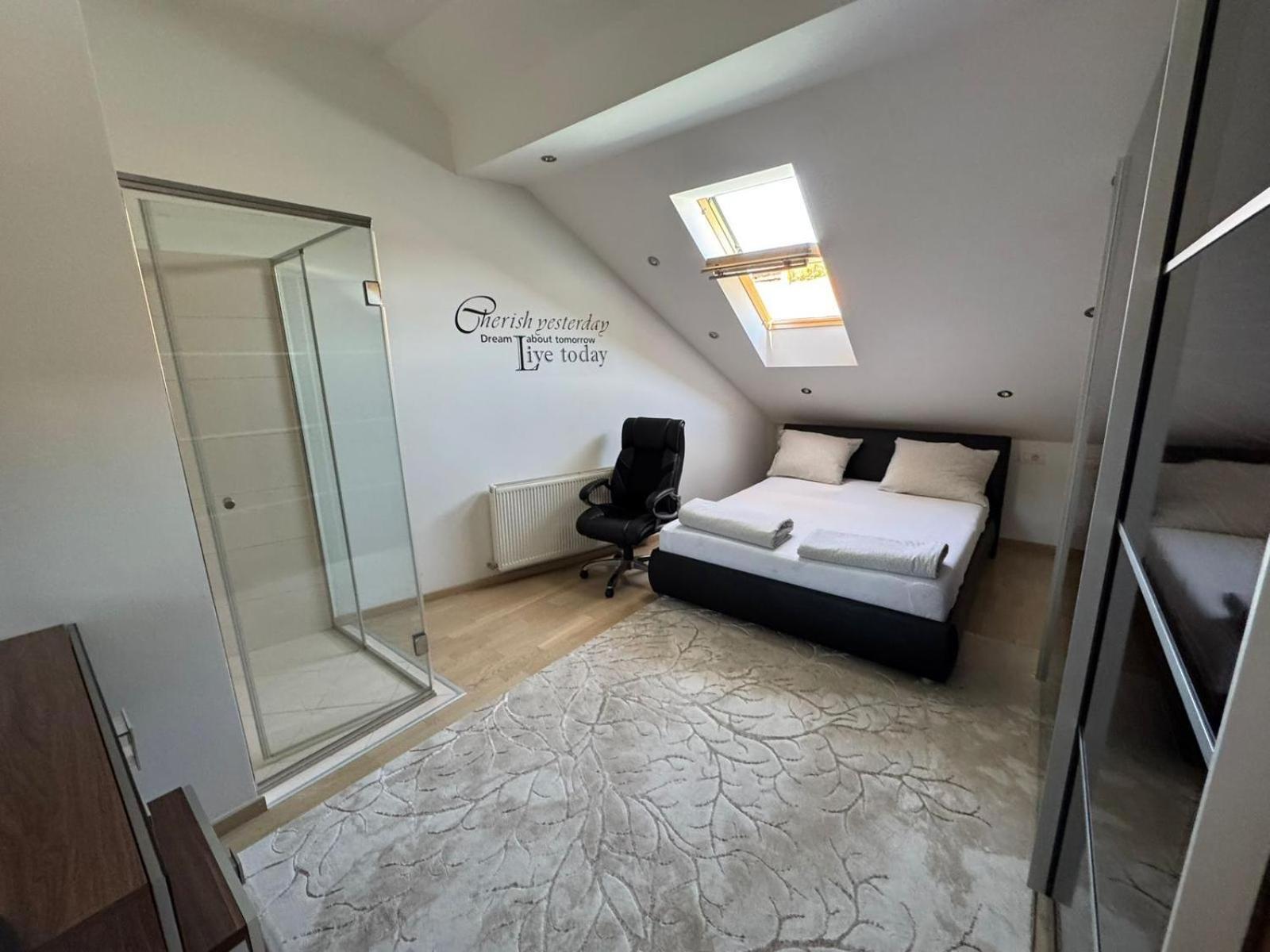 3 Wohnung,marijin Dvor